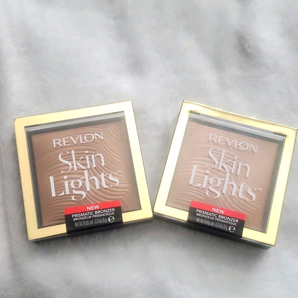 2 NWT Revlon Skin Light Bronzer